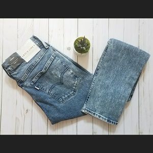 NWT Levi's Line 8 skinny jeans